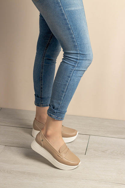 Lia Beige