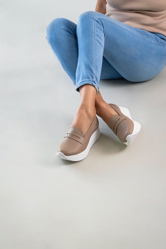 Lia Beige