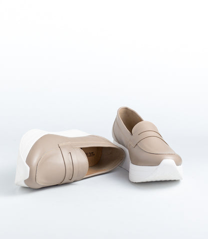 Lia Beige